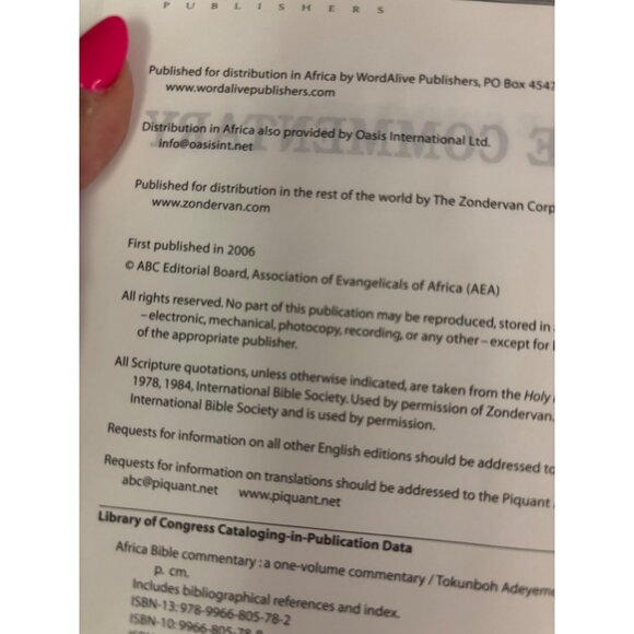 Africa Bible Commentary: A One-Volume Work By 70 African Scholars - Picture 5 of 14